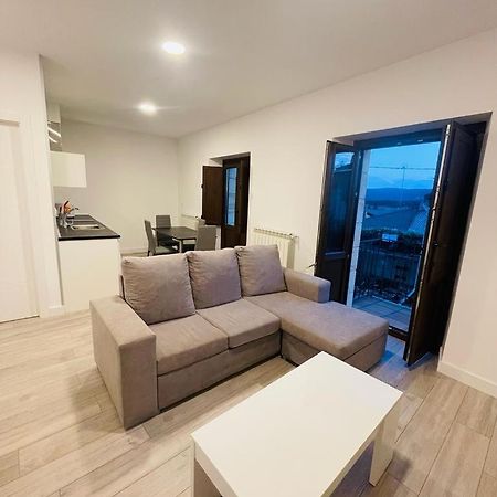 Apartamentos Rurales La Plaza 2 Duruelo de la Sierra Eksteriør billede