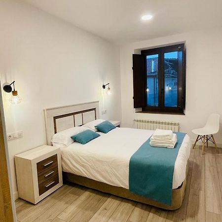 Apartamentos Rurales La Plaza 2 Duruelo de la Sierra Eksteriør billede